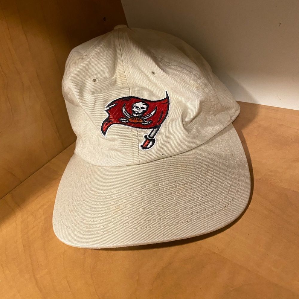 Tampa Bay Buccaneers NFL Hat NWT - Picture 2 of 10
